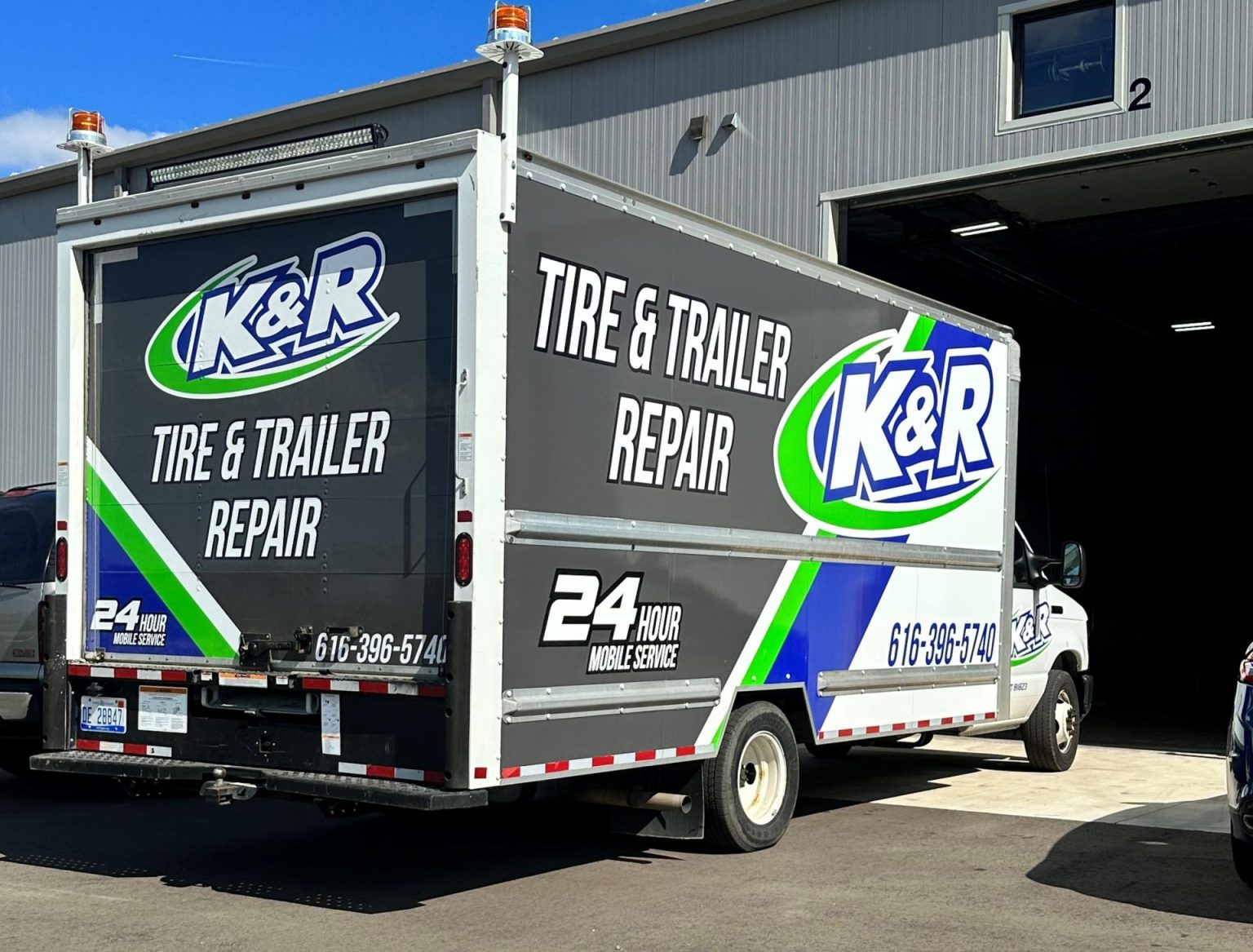 K&R Tire & Trailer - WMI Trucks