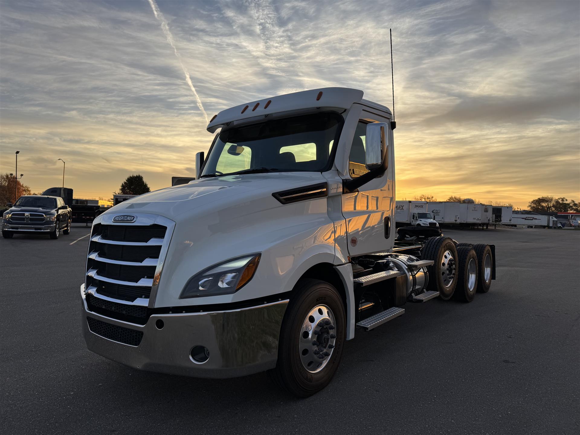 Freightliner Cascadia 126 2025 - image 4 of 6