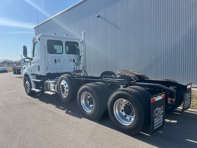 Freightliner Cascadia 126 2025 - image 6 of 6