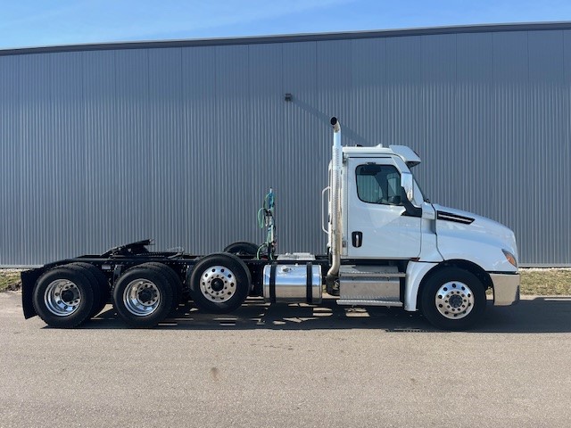 Freightliner Cascadia 126 2025 - image 5 of 6