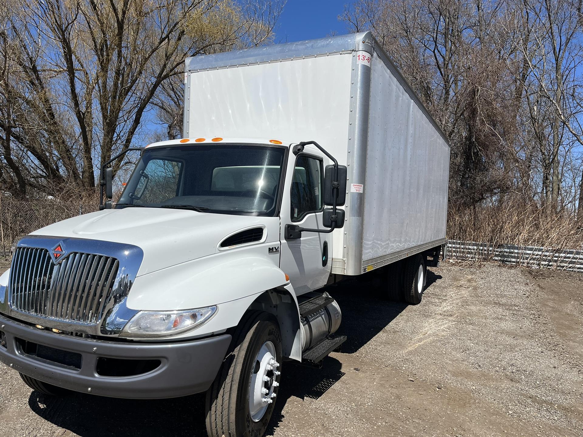 International MV607 SBA 2022 - image 1 of 6
